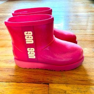 UGG pink mini boot size 13